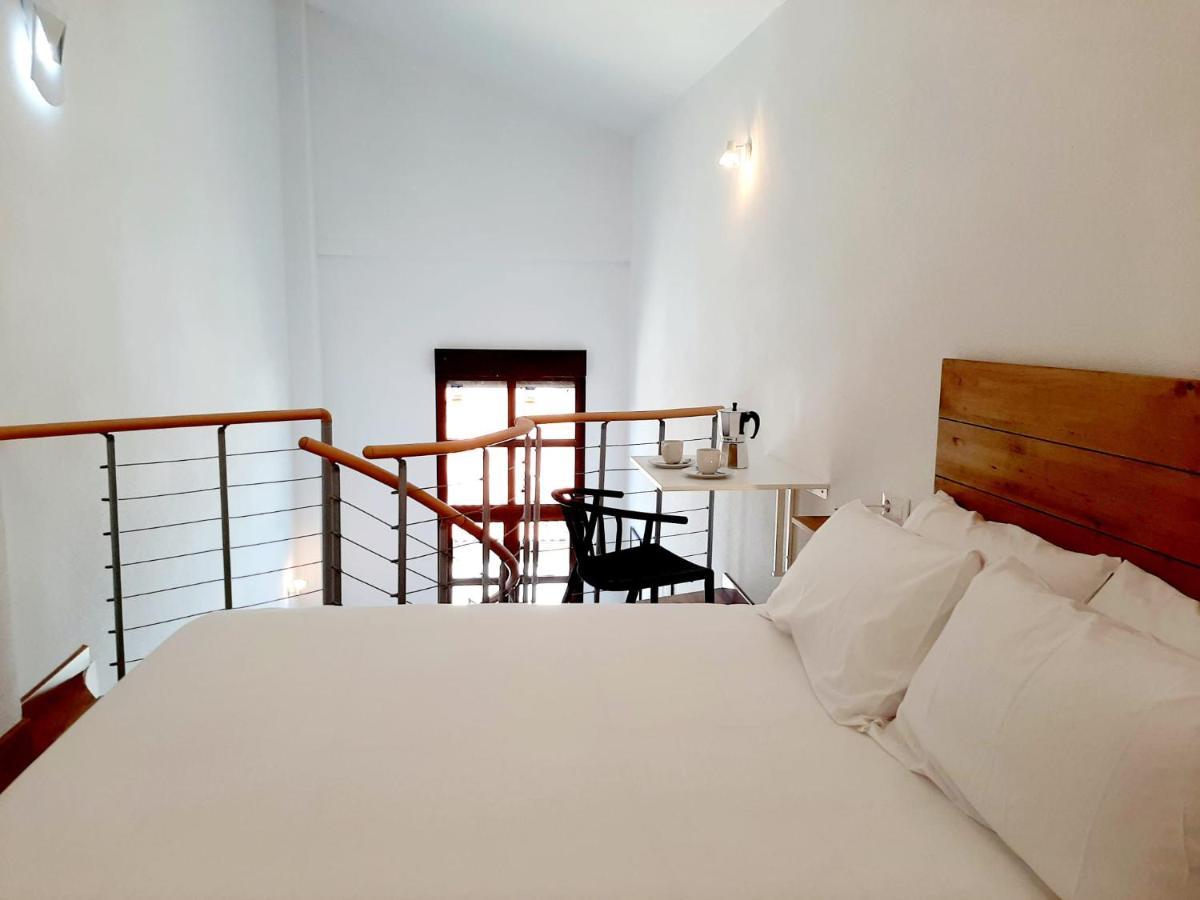 Apartamentos Candelario By Gaiarooms Экстерьер фото